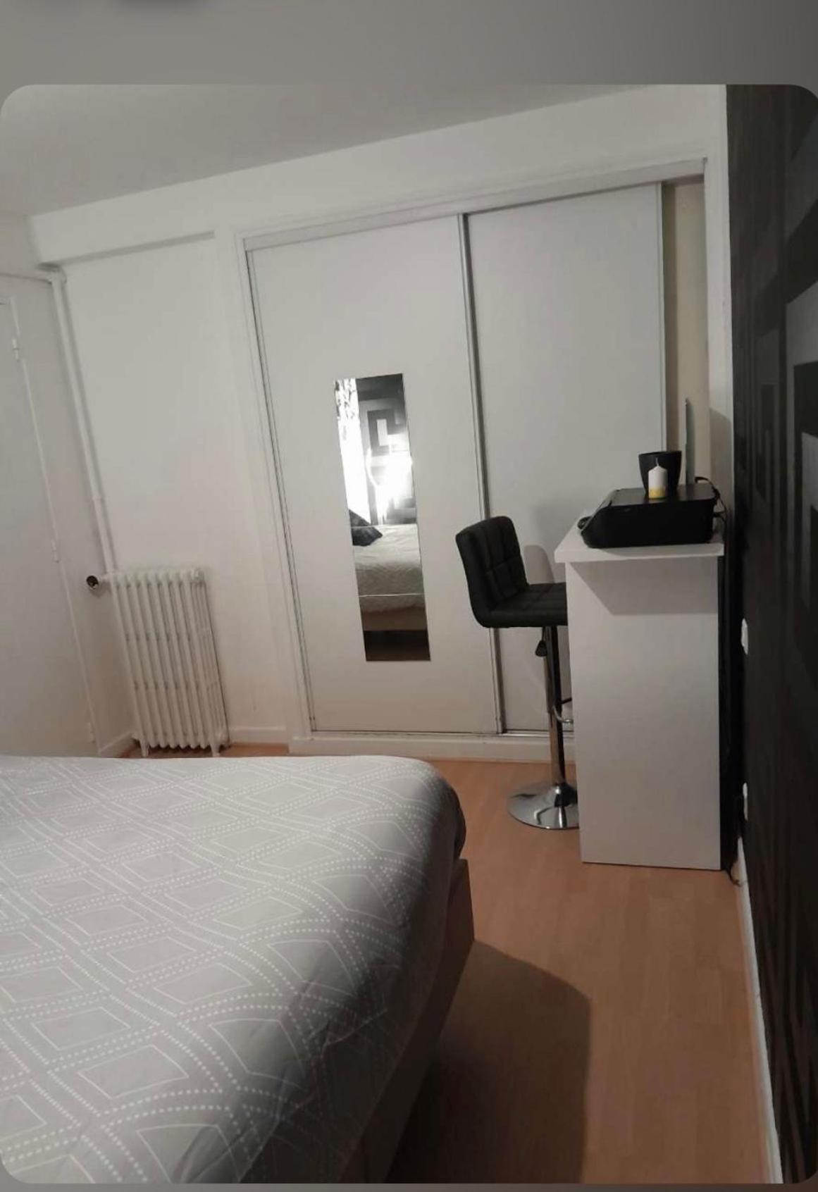 Agreable Appartement Reims Exterior photo